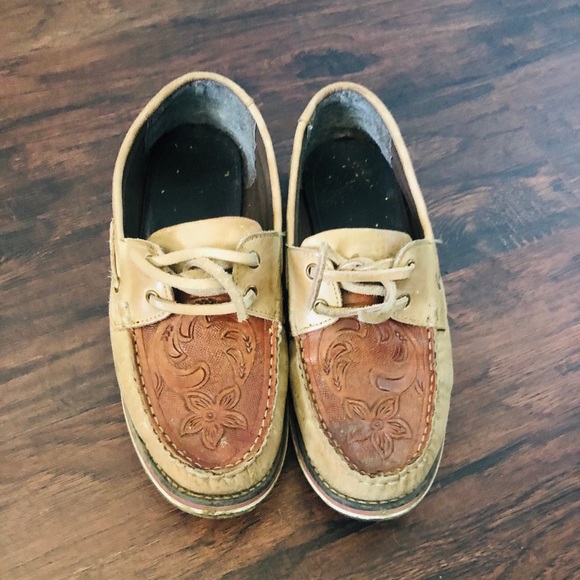 Women’s Roper moccasins size 8 - Picture 2 of 4